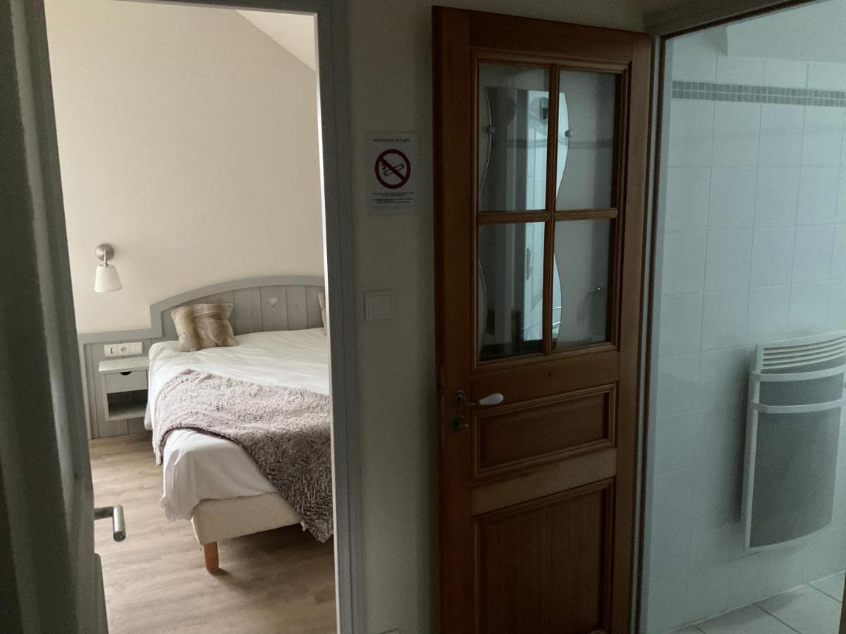 Les 4 Flocons, Avec Piscine Exterieure Chauffee A 100M Du Lac Et Du Centre , Wifi, Parking, Sauna Gérardmer Kültér fotó