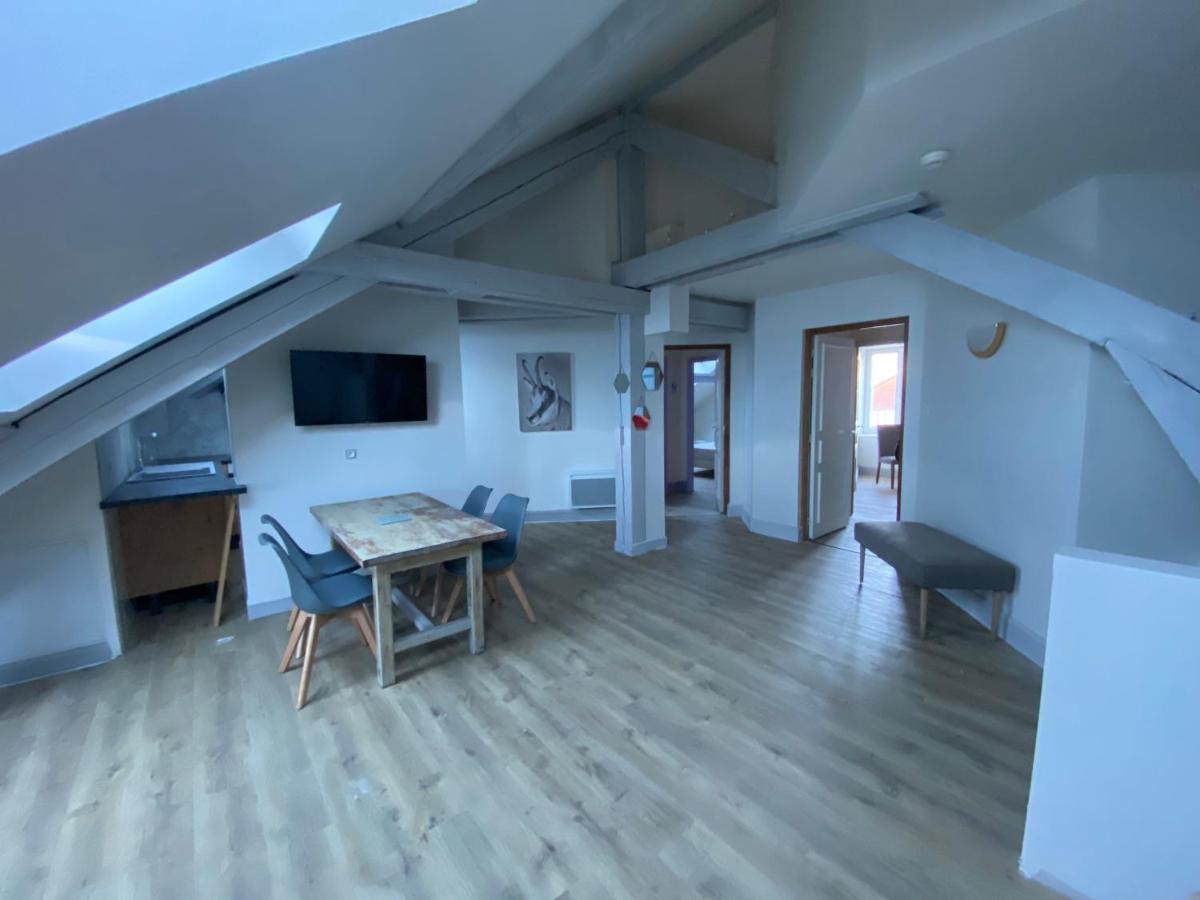 Les 4 Flocons, Avec Piscine Exterieure Chauffee A 100M Du Lac Et Du Centre , Wifi, Parking, Sauna Gérardmer Kültér fotó
