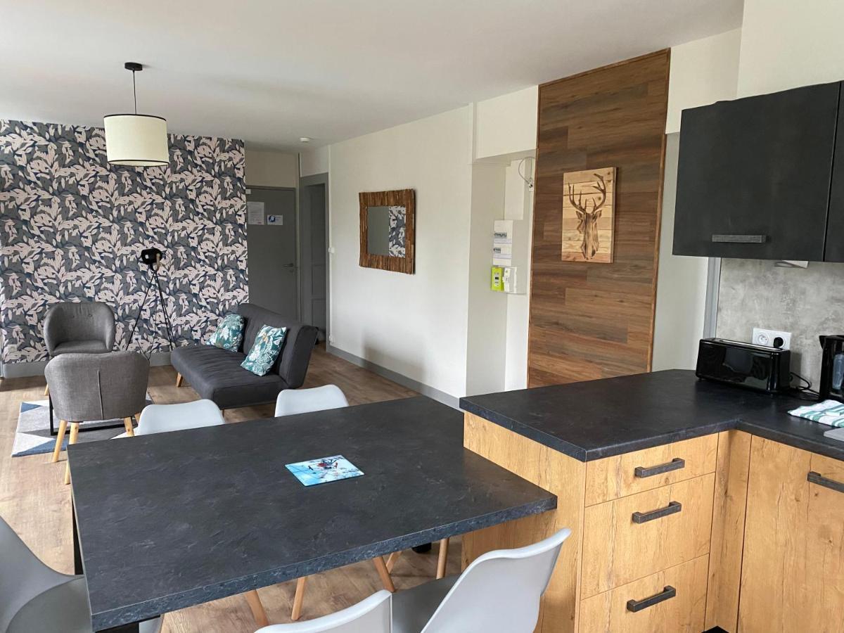 Les 4 Flocons, Avec Piscine Exterieure Chauffee A 100M Du Lac Et Du Centre , Wifi, Parking, Sauna Gérardmer Kültér fotó